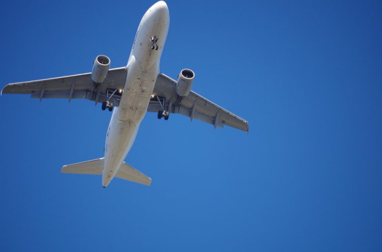 Schutz vor Fluglärm per Gesetz verbessern
